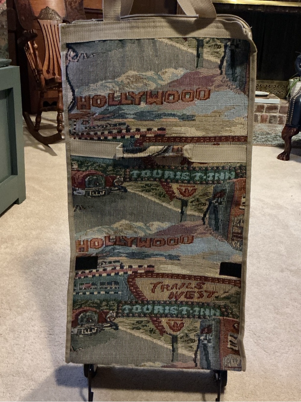 Vintage Tapestry Hollywood Print Tote Shopping Bag w/Wheels Foldable Zip Closure